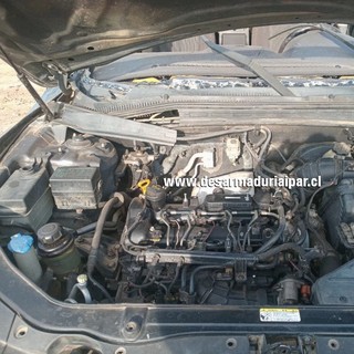Repuestos y Desarmaduria HYUNDAI SANTAFE 2.2 D4HB DOHC 16 VALV 4X4 DIESEL 2010 2011 2012