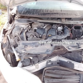 Repuestos y Desarmaduria RENAULT CAPTUR 1.5 K9K DOHC 16 VALV 4X2 DIESEL 2016 2017