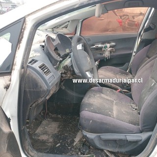 Repuestos y Desarmaduria TOYOTA AURIS 1.6 1ZR DOHC 16 VALV 4X2 2010 2011 2012
