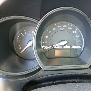 Repuestos y Desarmaduria KIA RIO 4 1.4 G4FA DOHC 16 VALV 4X2 2012 2013 2014 2015