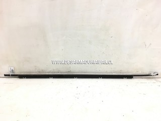 Botagua Puerta Delantero Izquierdo Cromado* HYUNDAI SANTA FE 2.2 D4HB DOHC 16 VALV 4X4 DIESEL 2016 2017 2018