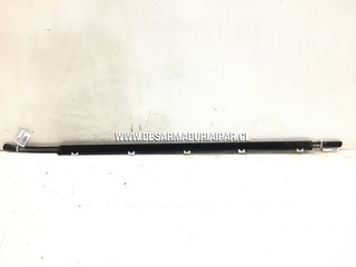 Botagua Puerta Delantero Derecho Cromado* HYUNDAI SANTA FE 2.2 D4HB DOHC 16 VALV 4X4 DIESEL 2016 2017 2018