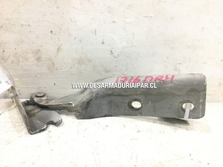 Bisagra Capot Derecha** SUZUKI ALTO 800 F8D SOHC 12 VALV 4X2 2009 2010 2011 2012