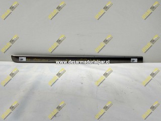Moldura Puerta Central Delantera Izquierda**** NISSAN XTRAIL 2.5 QR25 DOHC 16 VALV 4X4 2002 2003 2004 2005 2006 2007 2008 2009 2010 2011