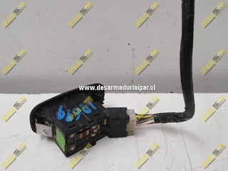 Boton Alzavidrio Unitario**** MAHINDRA Pik Up 2008 2009 2010 2011 2012 2013 2014 2015 2016 2017 2018