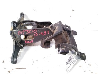 Soporte de Motor Izquierdo* NISSAN NP300 2.3 YS23 DOHC 16 VALV 4X4 DIESEL 2015 2016 2017 2018 2019
