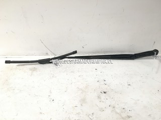 Brazo Limpia Parabrisa Derecho**** NISSAN VERSA 1.6 HR16 DOHC 16 VALV 4X2 2012 2013 2014