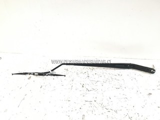 Brazo Limpia Parabrisa Derecho**** NISSAN VERSA 1.6 HR16 DOHC 16 VALV 4X2 2015 2016 2017 2018 2019 2020 2021