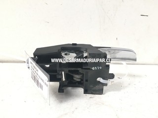 Manilla Puerta Interior Cromada Del Izq MITSUBISHI L200 KATANA 2.4 4N15 DOHC 16 VALV 4X4 DIESEL 2016 2017 2018 2019