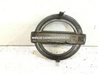 Logo Emblema Delantero** NISSAN XTRAIL 2.5 QR25 DOHC 16 VALV 4X4 2002 2003 2004 2005 2006 2007 2008 2009 2010 2011