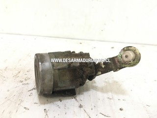 Cilindro Puerta Delantera Derecha**** MAZDA 626 2.0 FS DOHC 16 VALV 4X2 1998 1999