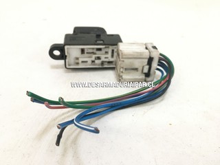 Boton Alzavidrio Unitario Trasero Izquierdo**** SAMSUNG SM3 1.6 QG16 DOHC 16 VALV 4X2 2009 2010 2011 2012 2013 2014
