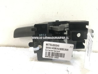 Manilla Puerta Interior Trasera Derecha** MITSUBISHI L200 KATANA 2.4 4N15 DOHC 16 VALV 4X2 DIESEL 2016 2017 2018 2019