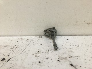 Cilindro Puerta Delantera Izquierda**** TOYOTA YARIS 1.5 2NR DOHC 16 VALV 4X2 2014 2015 2016
